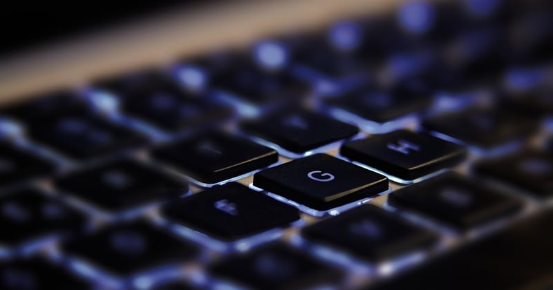 Panne informatique mondiale bloque aéroports et banques : ce que l'on sait