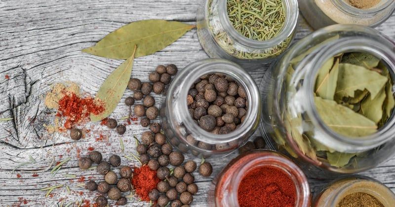 La montée des épices fermentées en cuisine : la nouvelle tendance qui réveille les papilles